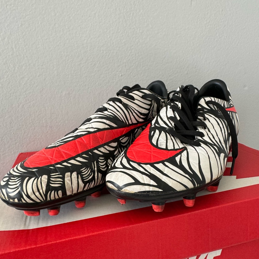 Nike Neymar Hypervenom Soccer Cleats